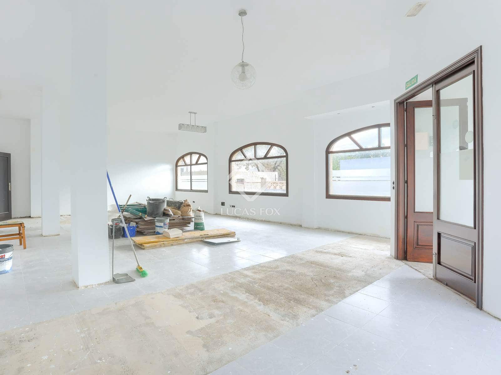 Commercieel te koop in Capdepera - € 1.300.000 (Ref: 9388447)