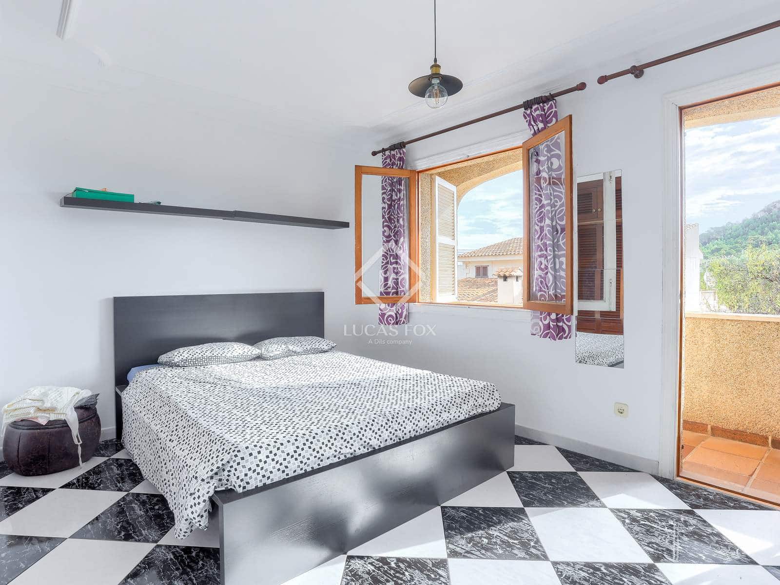 Commercieel te koop in Capdepera - € 1.300.000 (Ref: 9388447)