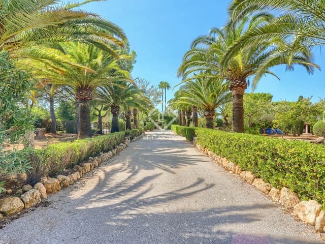 5 bedroom Finca/Country House for sale in Santa María del Camí with garage - € 2,950,000 (Ref: 9388449)