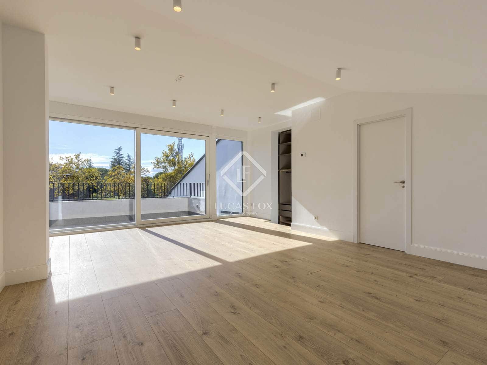 5 bedroom Villa for sale in Boadilla del Monte with pool garage - € 2,990,000 (Ref: 9388662)