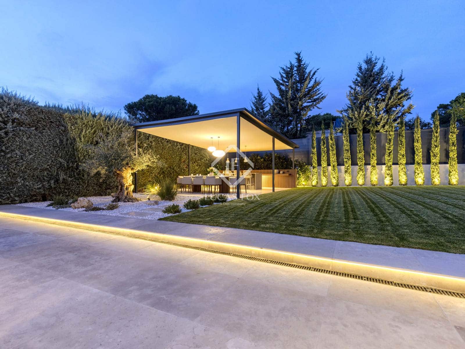 5 bedroom Villa for sale in Boadilla del Monte with pool garage - € 2,990,000 (Ref: 9388662)