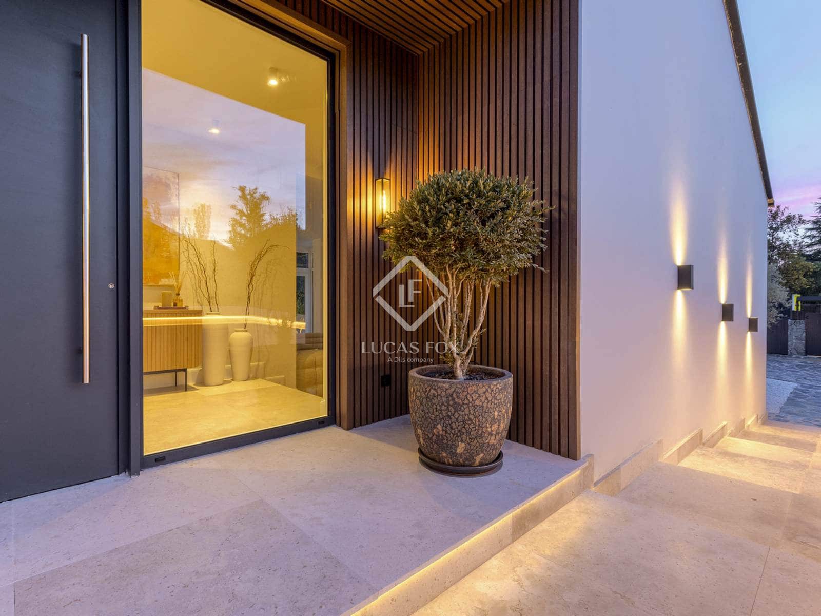 5 bedroom Villa for sale in Boadilla del Monte with pool garage - € 2,990,000 (Ref: 9388662)