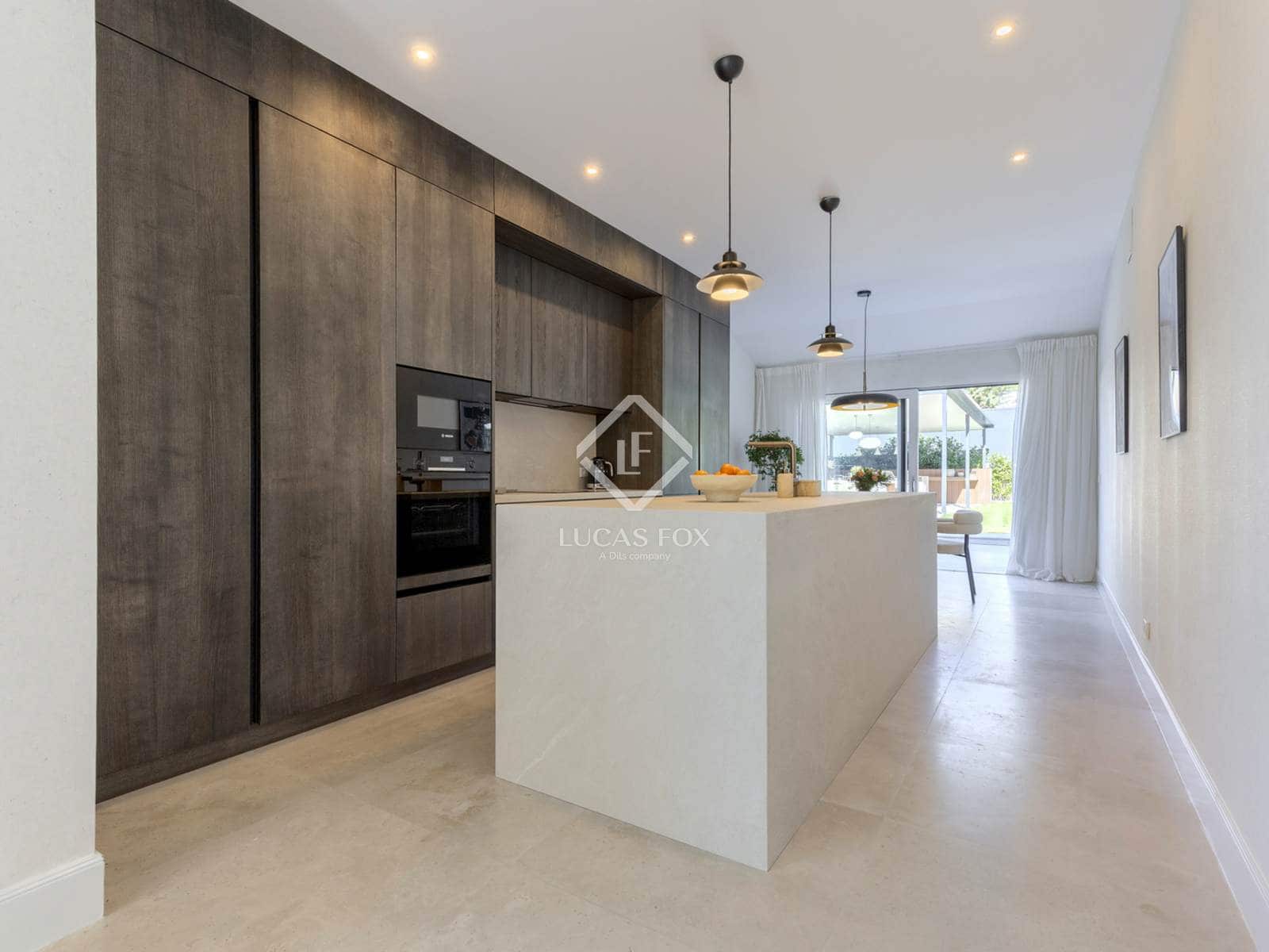 5 bedroom Villa for sale in Boadilla del Monte with pool garage - € 2,990,000 (Ref: 9388662)