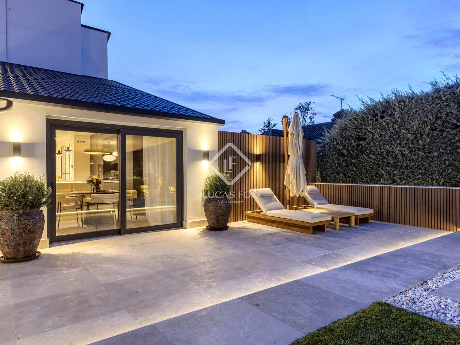 5 bedroom Villa for sale in Boadilla del Monte with pool garage - € 2,990,000 (Ref: 9388662)