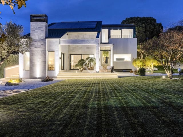 5 slaapkamer Villa te koop in Boadilla del Monte met zwembad garage - € 2.990.000 (Ref: 9388662)