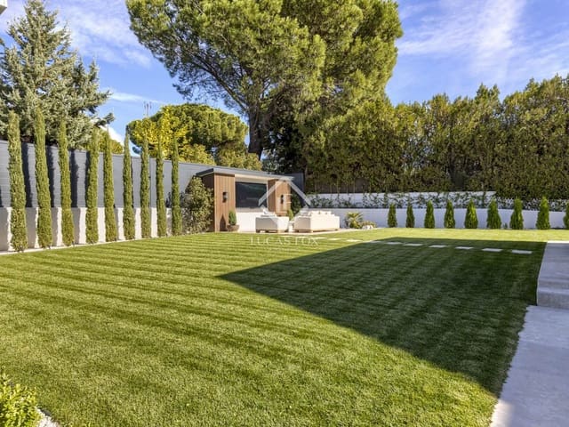 5 slaapkamer Villa te koop in Boadilla del Monte met zwembad garage - € 2.990.000 (Ref: 9388662)