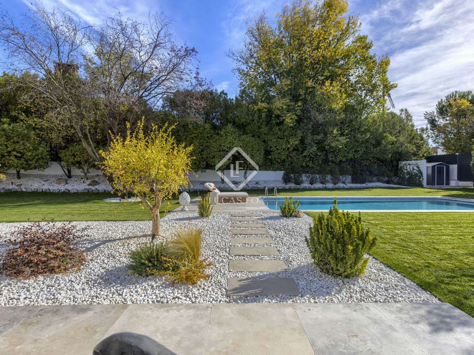 5 bedroom Villa for sale in Boadilla del Monte with pool garage - € 2,990,000 (Ref: 9388662)