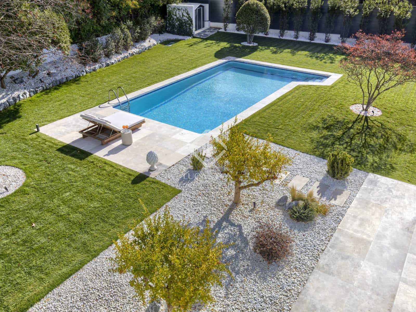 5 bedroom Villa for sale in Boadilla del Monte with pool garage - € 2,990,000 (Ref: 9388662)