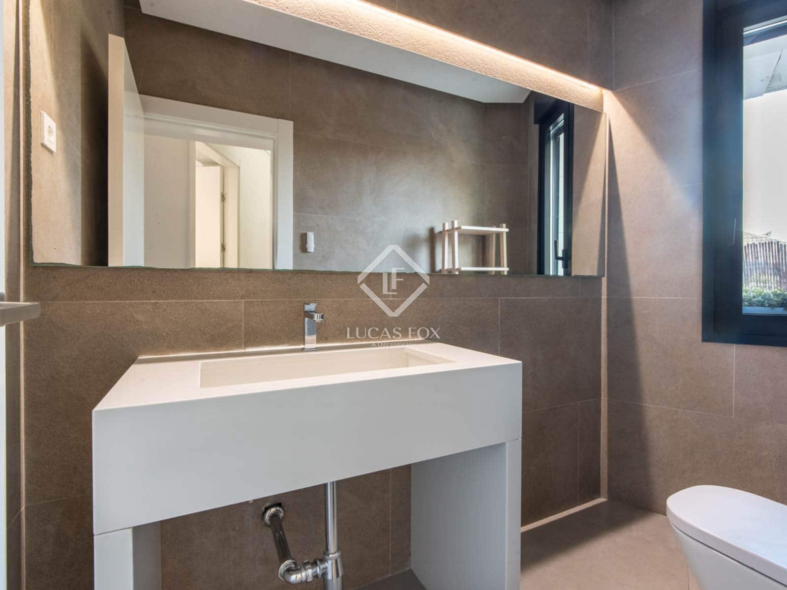 6 bedroom Villa for sale in Boadilla del Monte with pool garage - € 3,900,000 (Ref: 9388663)