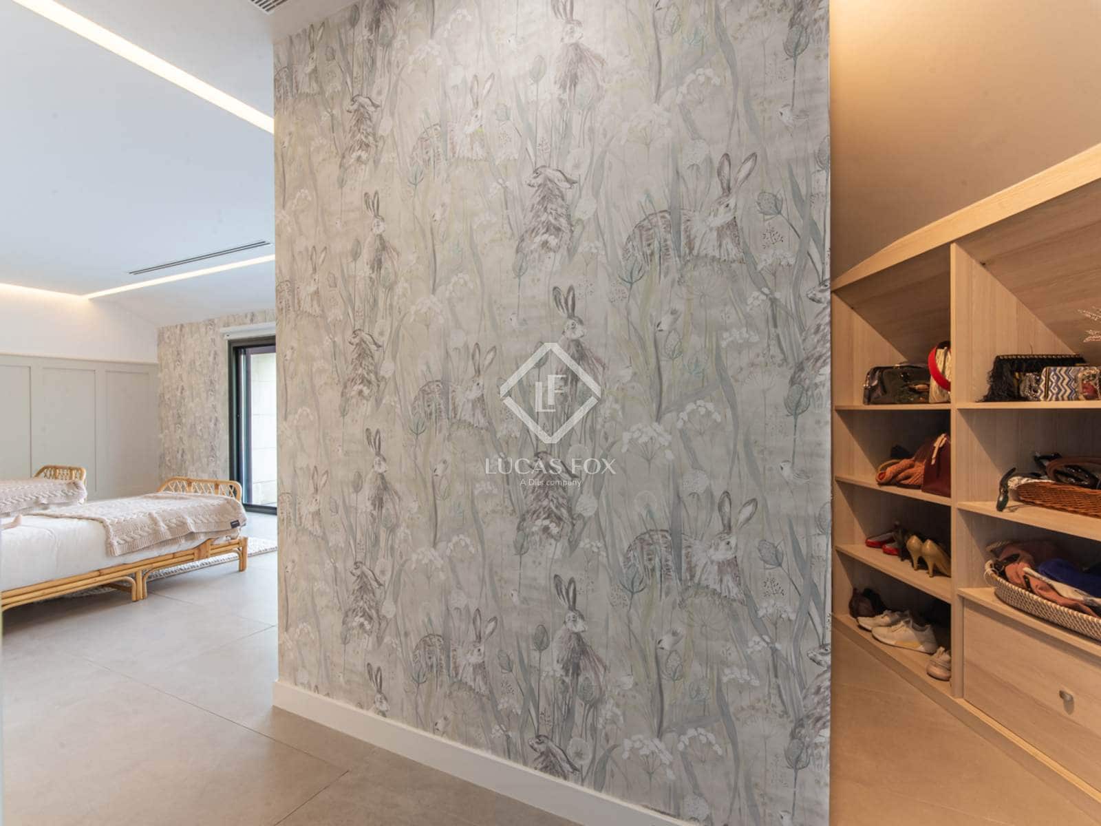 6 bedroom Villa for sale in Boadilla del Monte with pool garage - € 3,900,000 (Ref: 9388663)