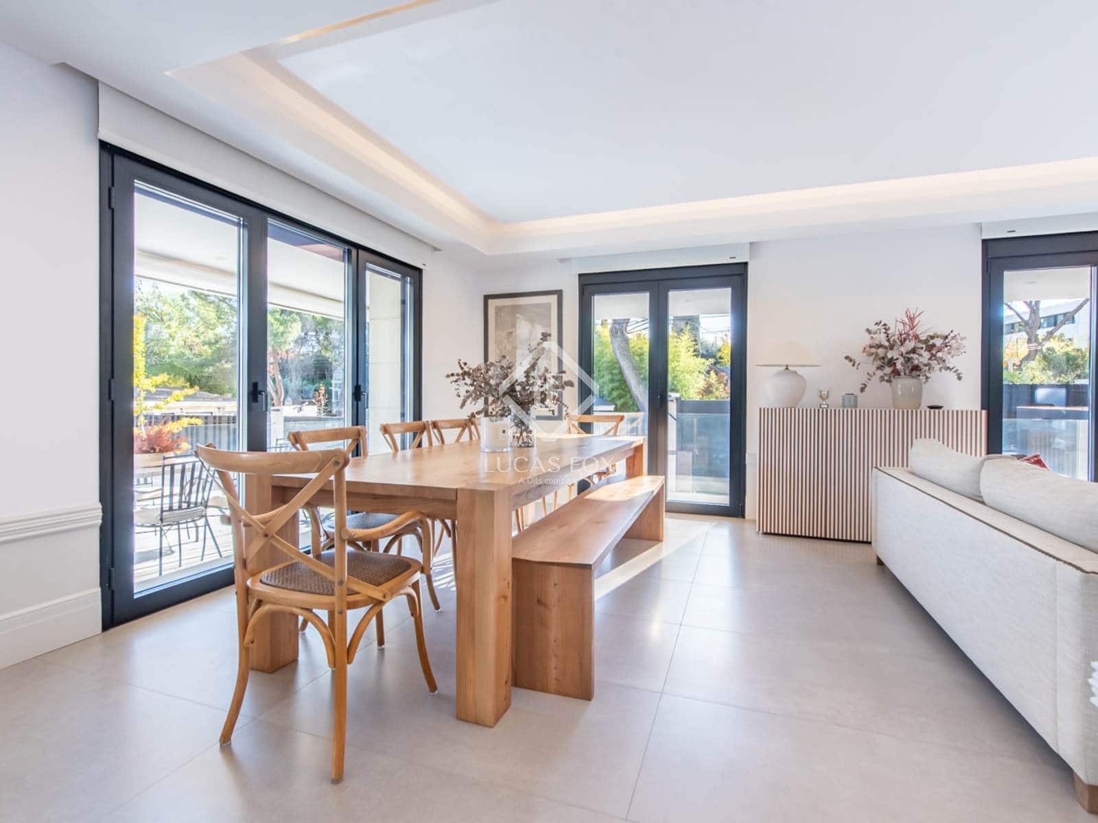 6 bedroom Villa for sale in Boadilla del Monte with pool garage - € 3,900,000 (Ref: 9388663)