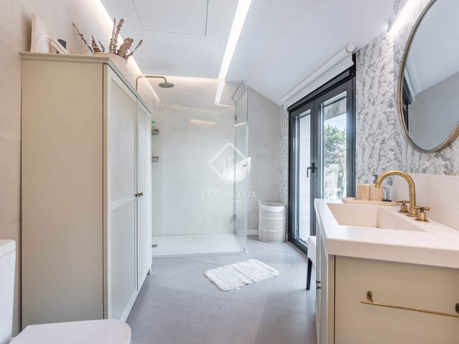 6 bedroom Villa for sale in Boadilla del Monte with pool garage - € 3,900,000 (Ref: 9388663)