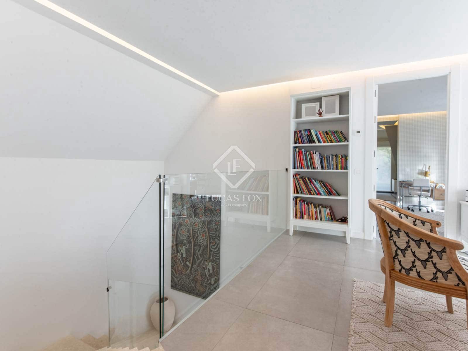 6 bedroom Villa for sale in Boadilla del Monte with pool garage - € 3,900,000 (Ref: 9388663)