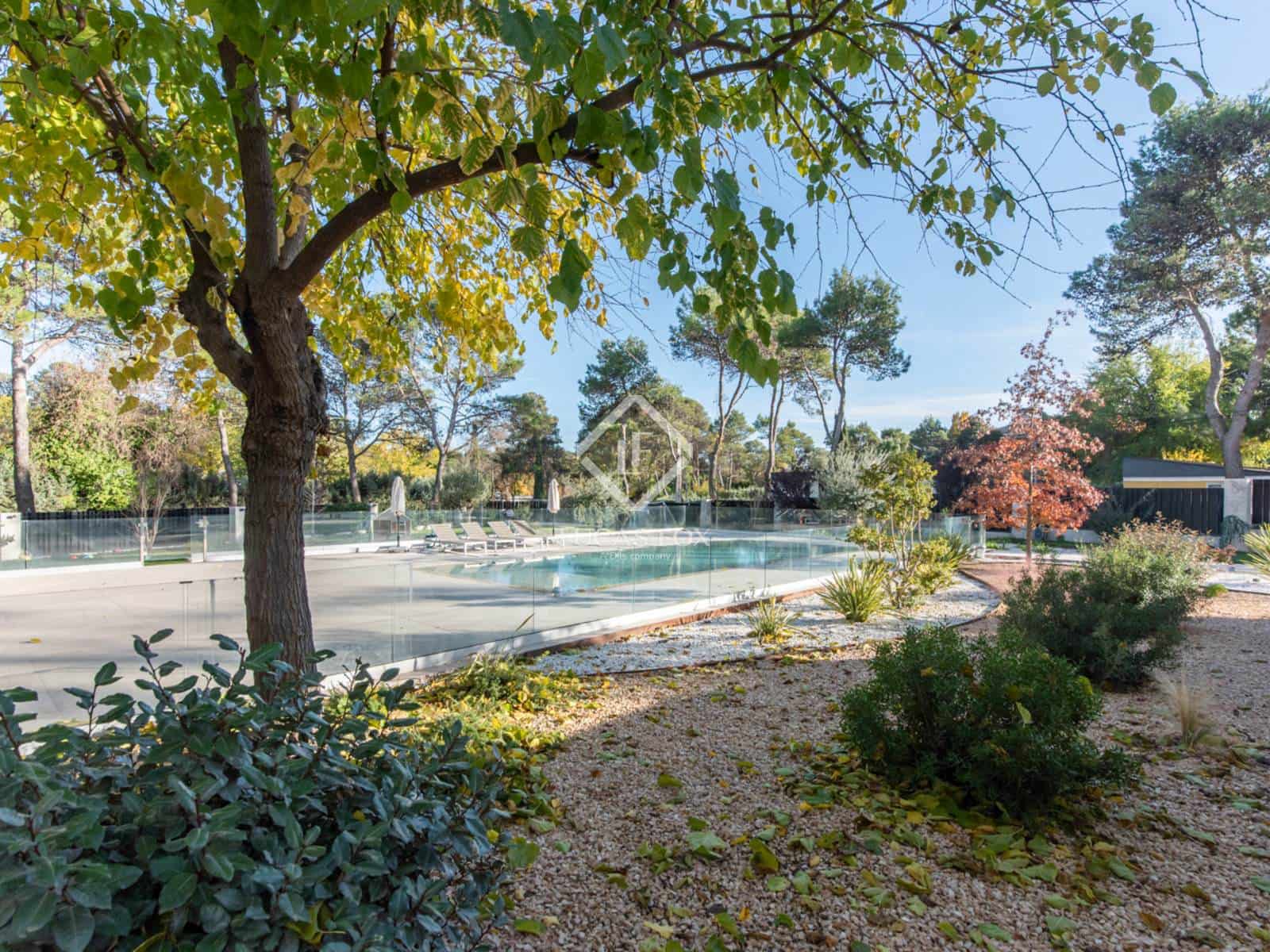 6 bedroom Villa for sale in Boadilla del Monte with pool garage - € 3,900,000 (Ref: 9388663)