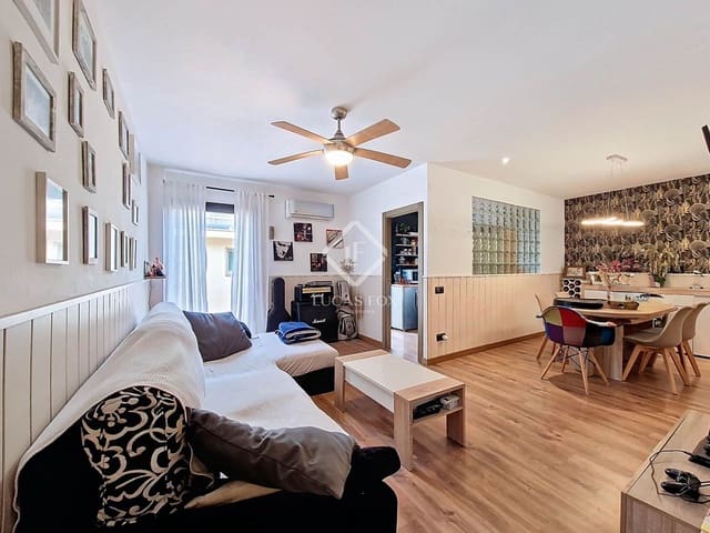 3 bedroom Villa for sale in Vilanova i la Geltrú - € 270,000 (Ref: 9388665)