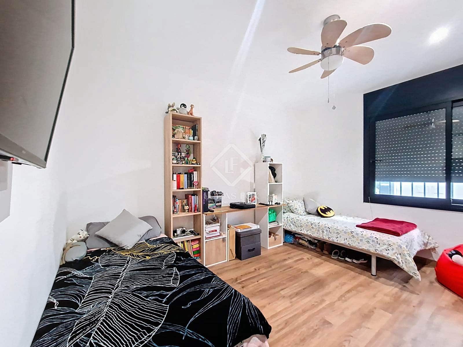 3 bedroom Villa for sale in Vilanova i la Geltru - € 270,000 (Ref: 9388665)