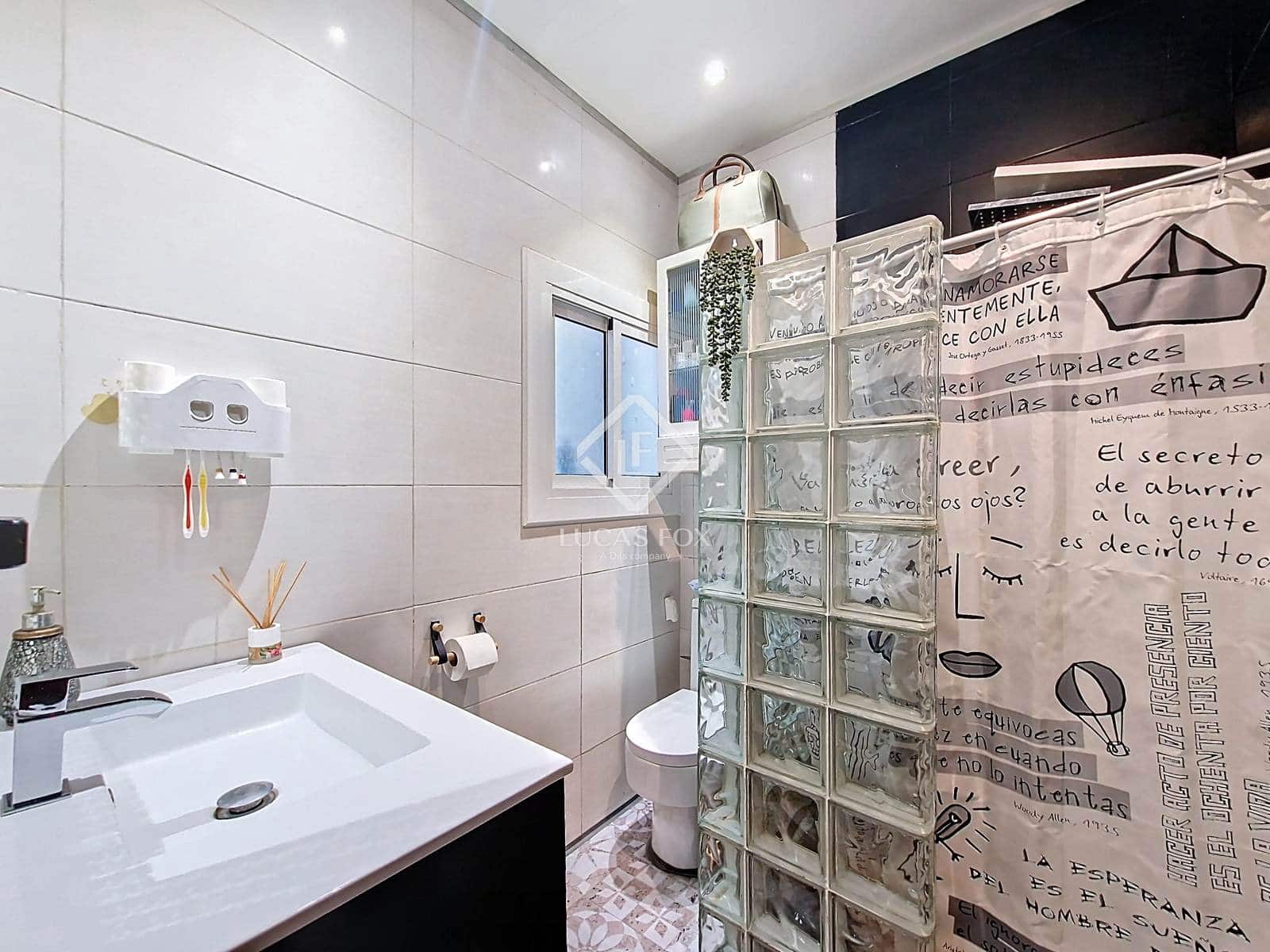 3 bedroom Villa for sale in Vilanova i la Geltru - € 270,000 (Ref: 9388665)