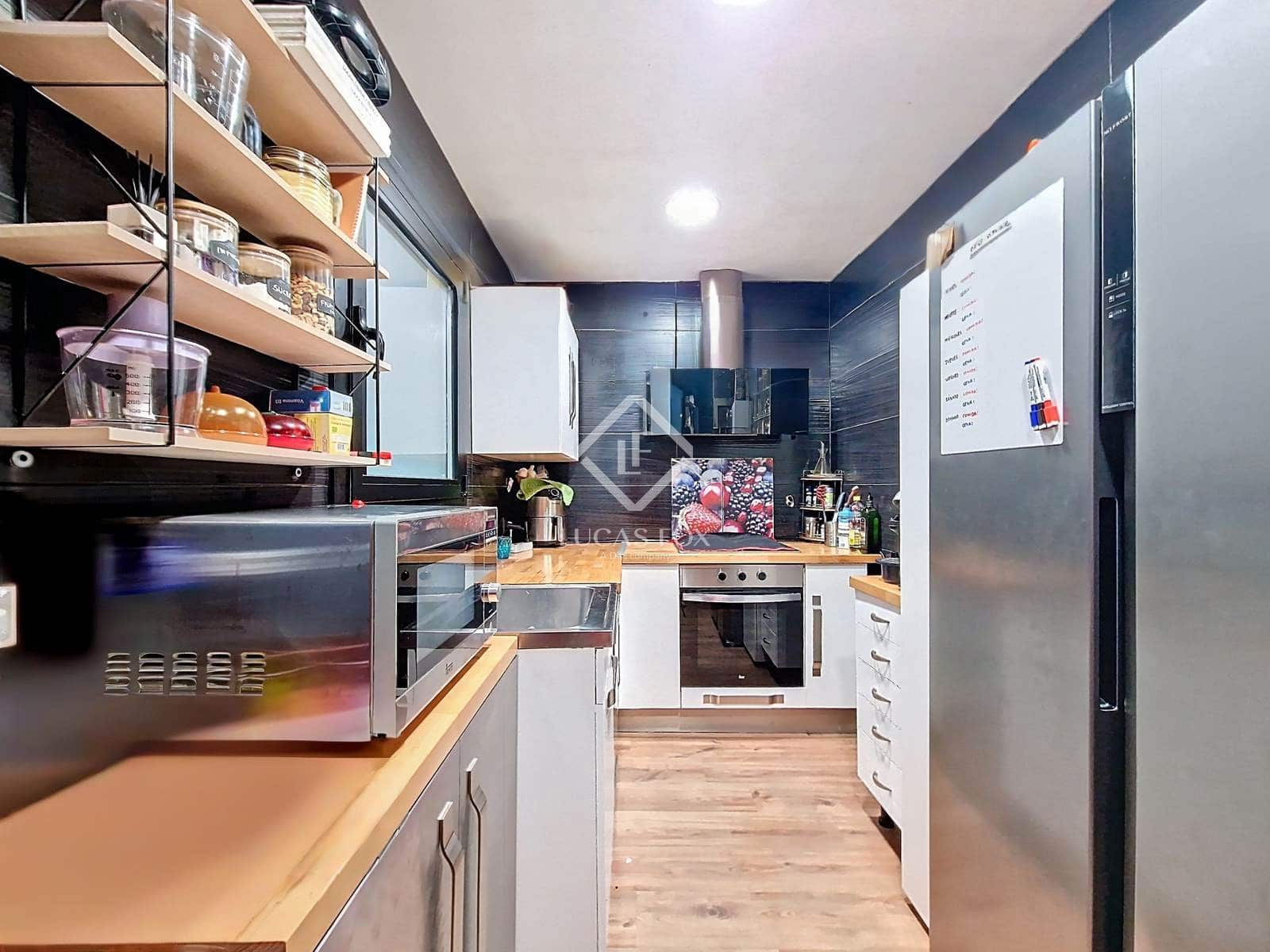 3 bedroom Villa for sale in Vilanova i la Geltru - € 270,000 (Ref: 9388665)