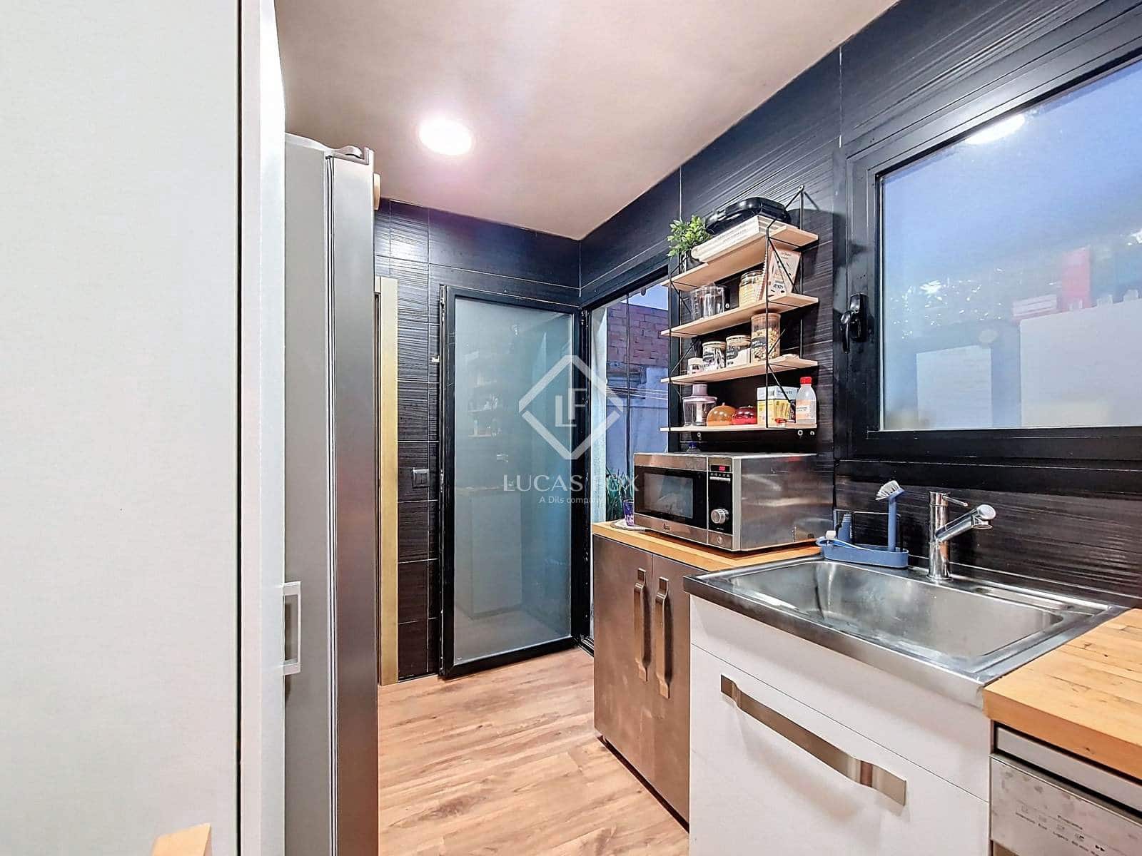 3 bedroom Villa for sale in Vilanova i la Geltru - € 270,000 (Ref: 9388665)