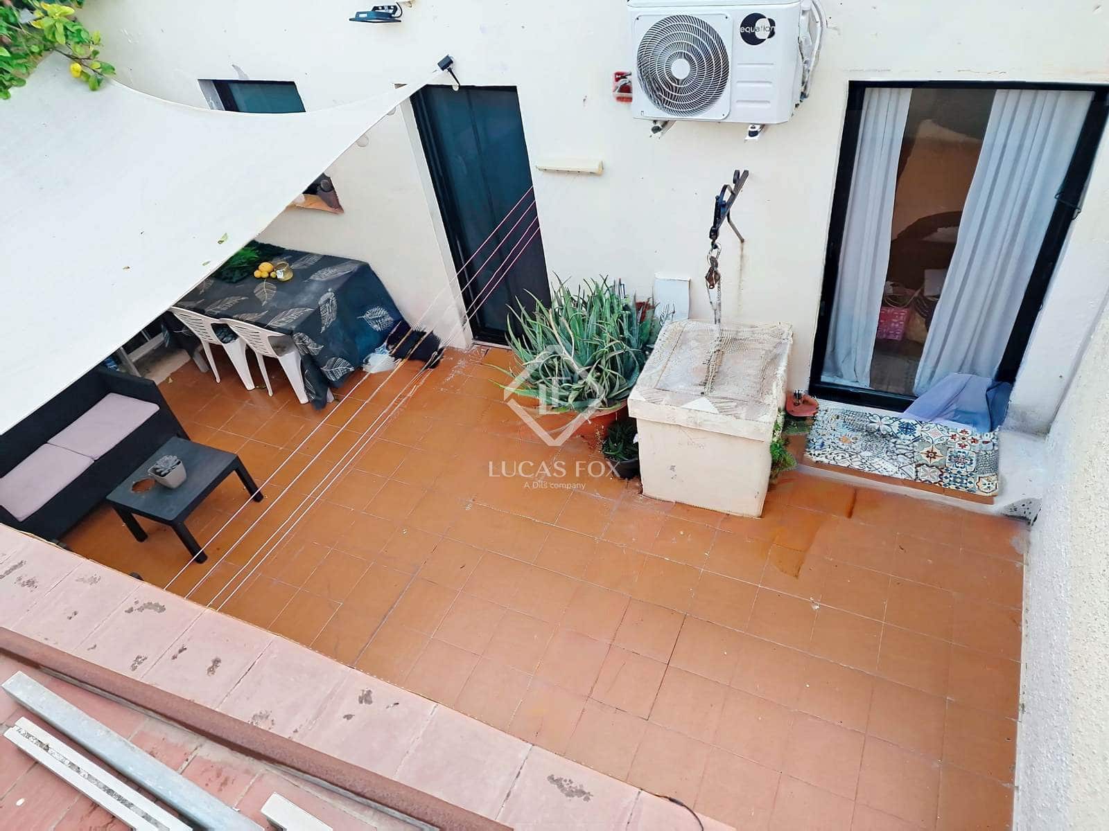 3 bedroom Villa for sale in Vilanova i la Geltru - € 270,000 (Ref: 9388665)