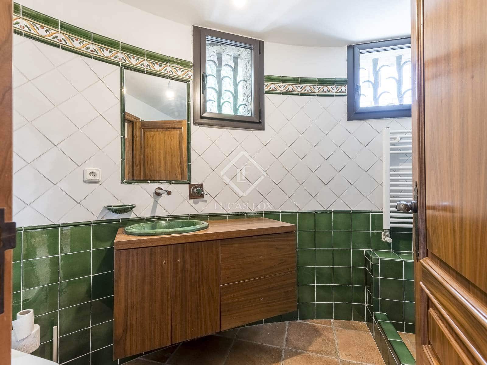 Chalet de 6 habitaciones en Barcelona ciudad en venta con piscina garaje - 1.640.000 € (Ref: 9389928)