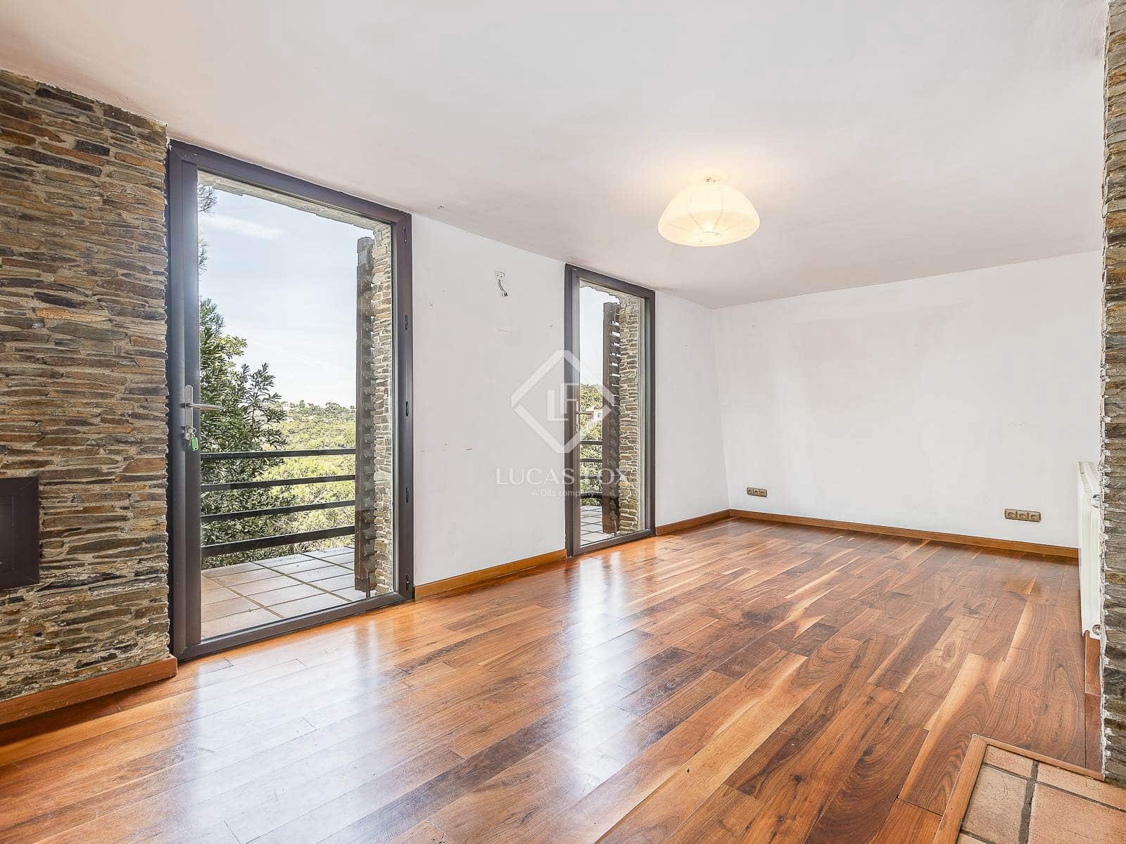 Chalet de 6 habitaciones en Barcelona ciudad en venta con piscina garaje - 1.640.000 € (Ref: 9389928)