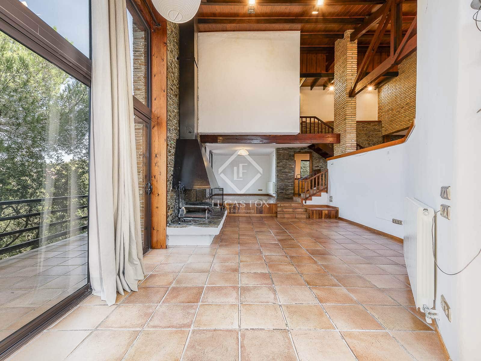 Chalet de 6 habitaciones en Barcelona ciudad en venta con piscina garaje - 1.640.000 € (Ref: 9389928)