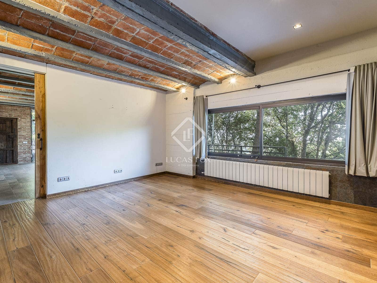 Chalet de 6 habitaciones en Barcelona ciudad en venta con piscina garaje - 1.640.000 € (Ref: 9389928)