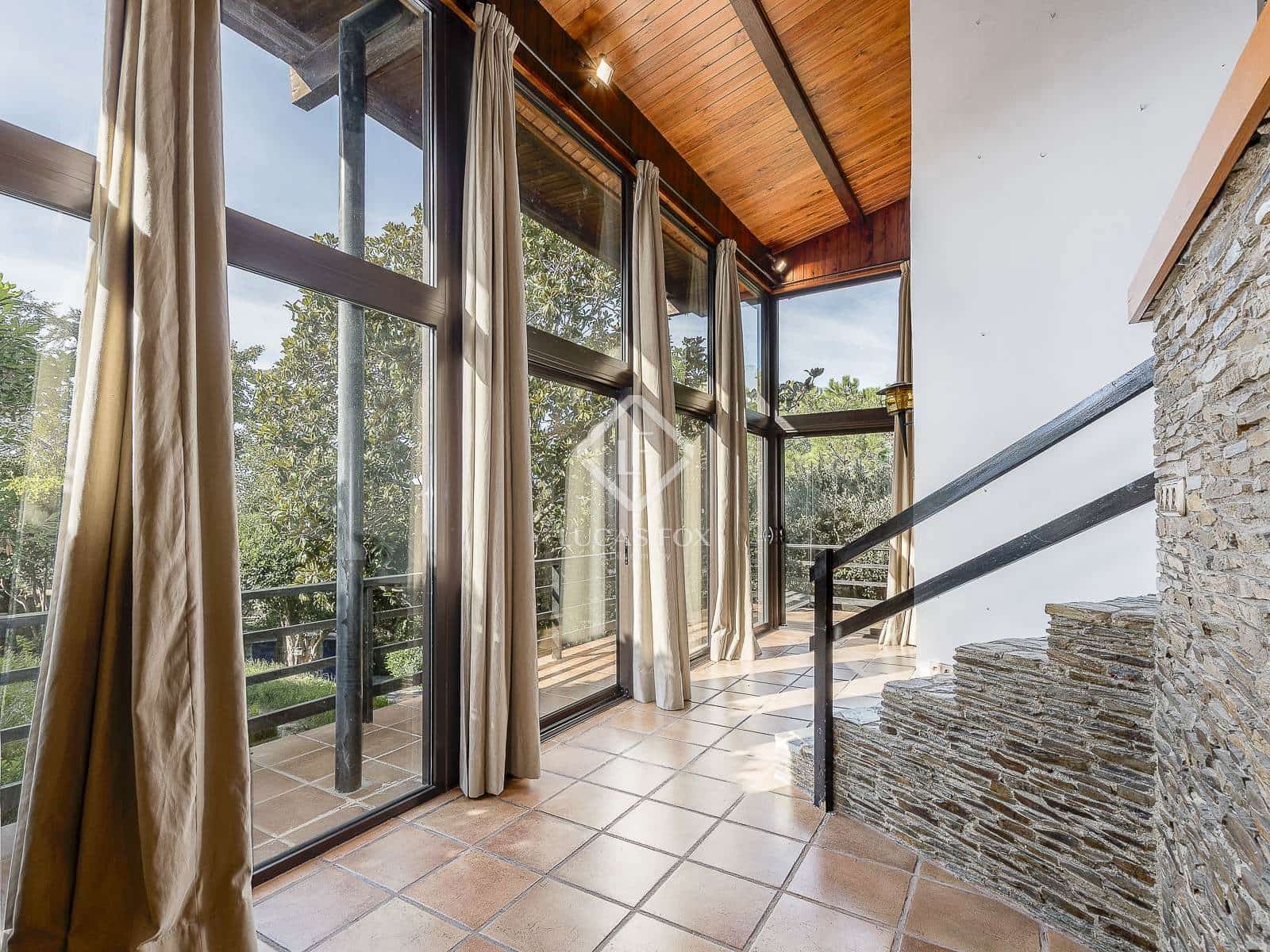 Chalet de 6 habitaciones en Barcelona ciudad en venta con piscina garaje - 1.640.000 € (Ref: 9389928)