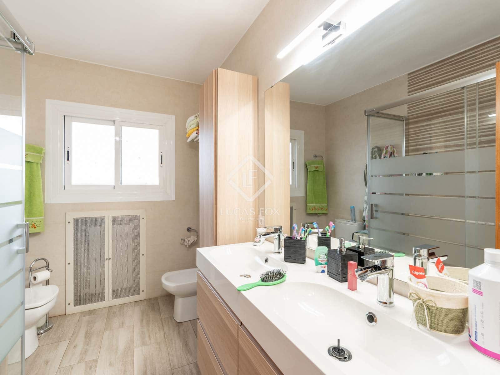 5 Zimmer Villa zu verkaufen in Castelldefels mit Pool Garage - 1.036.000 € (Ref: 9390814)