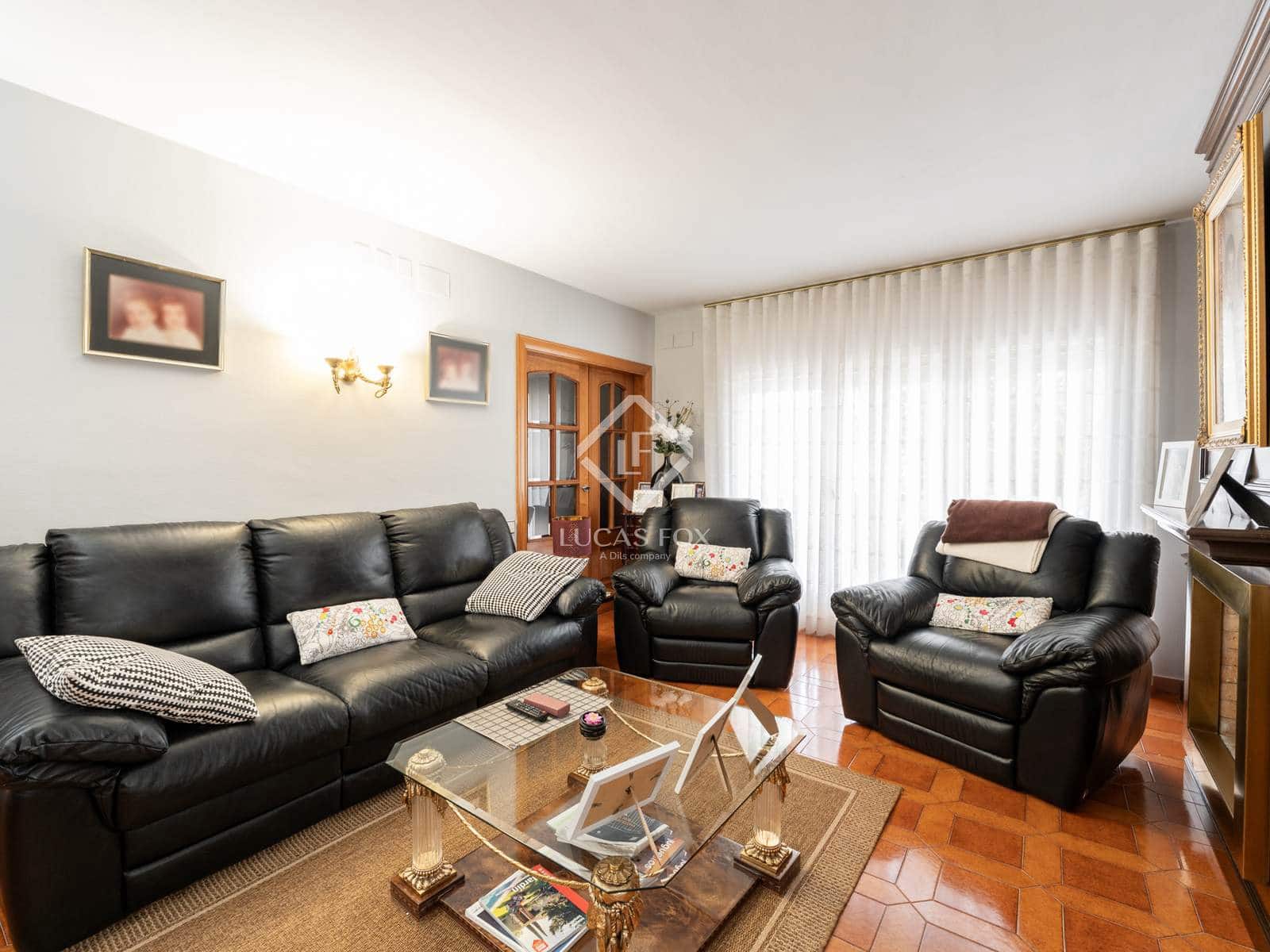 5 Zimmer Villa zu verkaufen in Castelldefels mit Pool Garage - 1.036.000 € (Ref: 9390814)