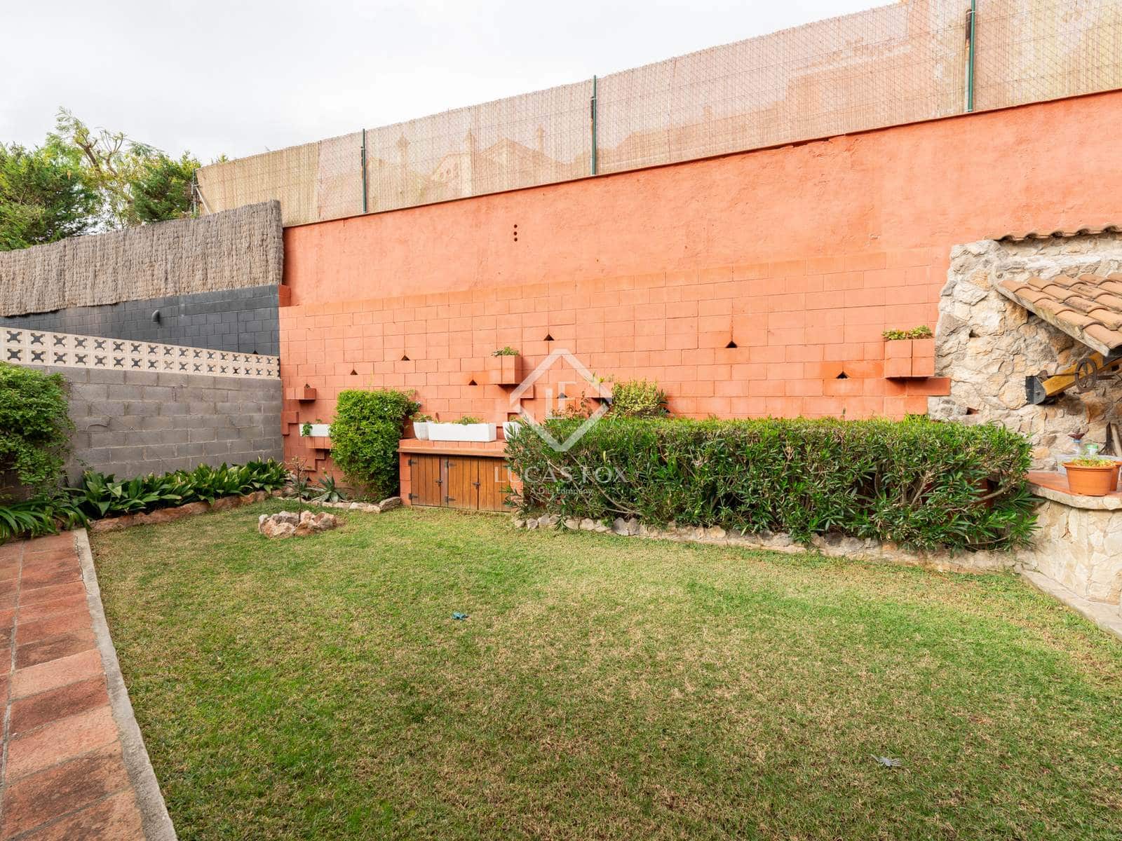 5 Zimmer Villa zu verkaufen in Castelldefels mit Pool Garage - 1.036.000 € (Ref: 9390814)