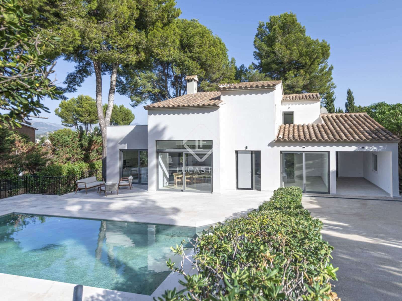 4 makuuhuone Huvila myytävänä paikassa Santa Ponsa mukana uima-altaan 
autotalli - 2 950 000 € (Ref: 9394034)