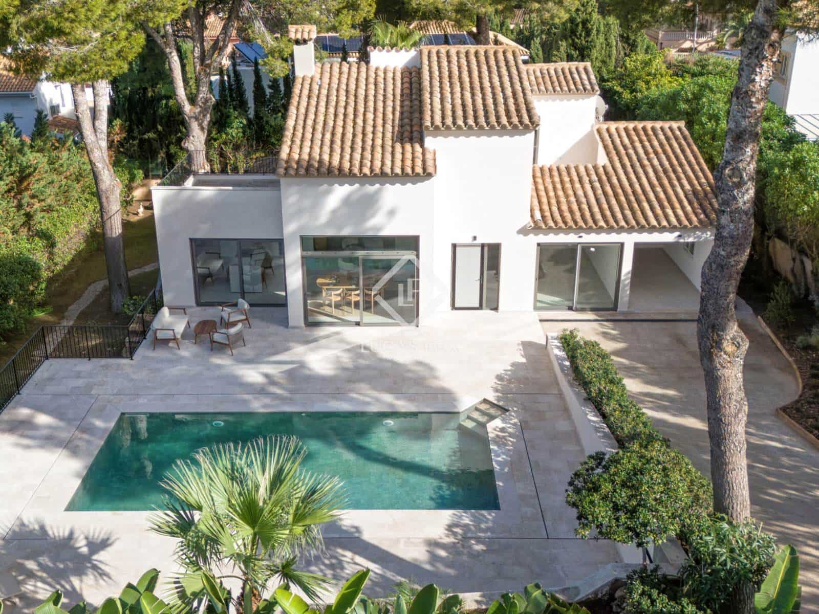 4 makuuhuone Huvila myytävänä paikassa Santa Ponsa mukana uima-altaan 
autotalli - 2 950 000 € (Ref: 9394034)