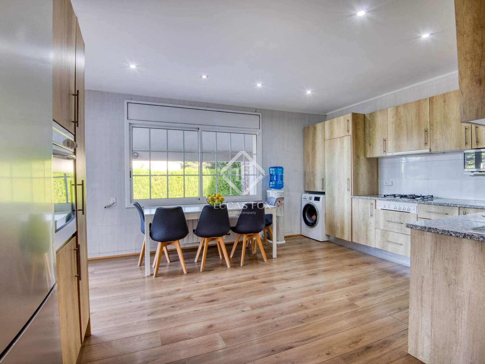 3 bedroom Villa for sale in Sant Feliu de Guixols with pool garage - € 545,000 (Ref: 9394035)