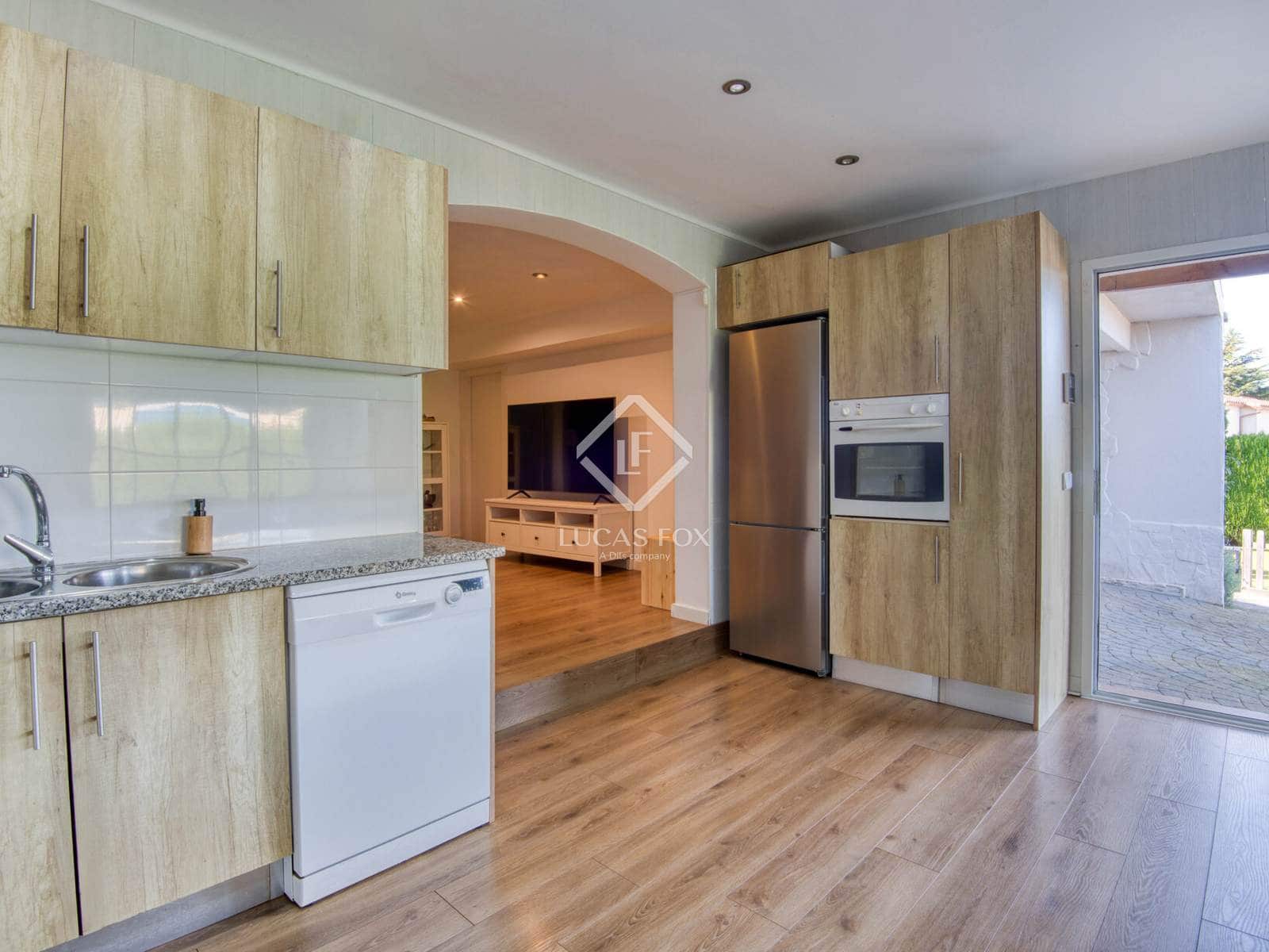 3 bedroom Villa for sale in Sant Feliu de Guixols with pool garage - € 545,000 (Ref: 9394035)