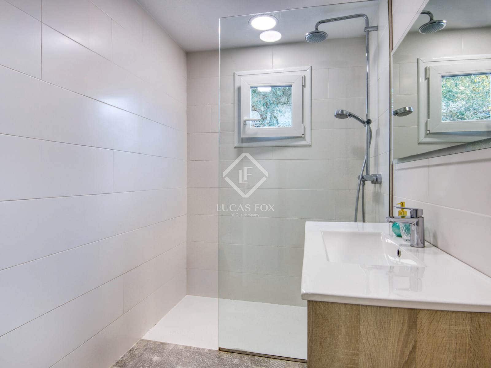 3 bedroom Villa for sale in Sant Feliu de Guixols with pool garage - € 545,000 (Ref: 9394035)