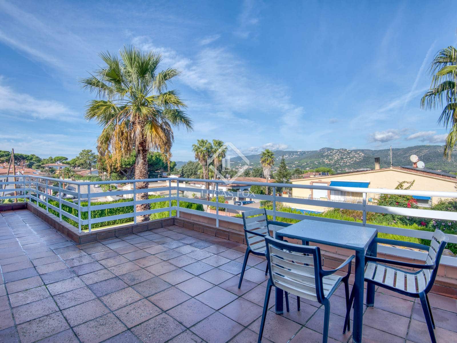 3 bedroom Villa for sale in Sant Feliu de Guixols with pool garage - € 545,000 (Ref: 9394035)