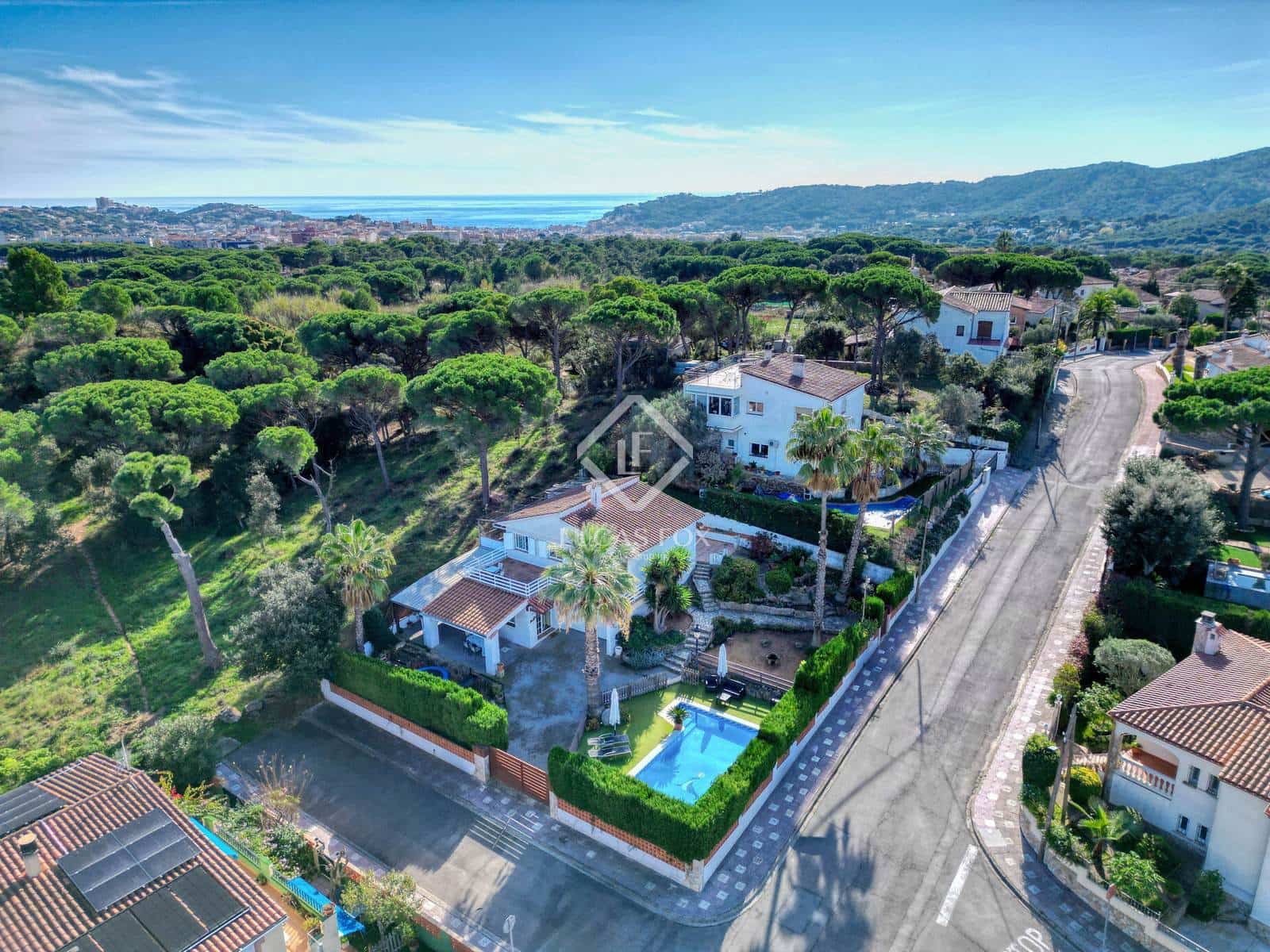 3 bedroom Villa for sale in Sant Feliu de Guixols with pool garage - € 545,000 (Ref: 9394035)