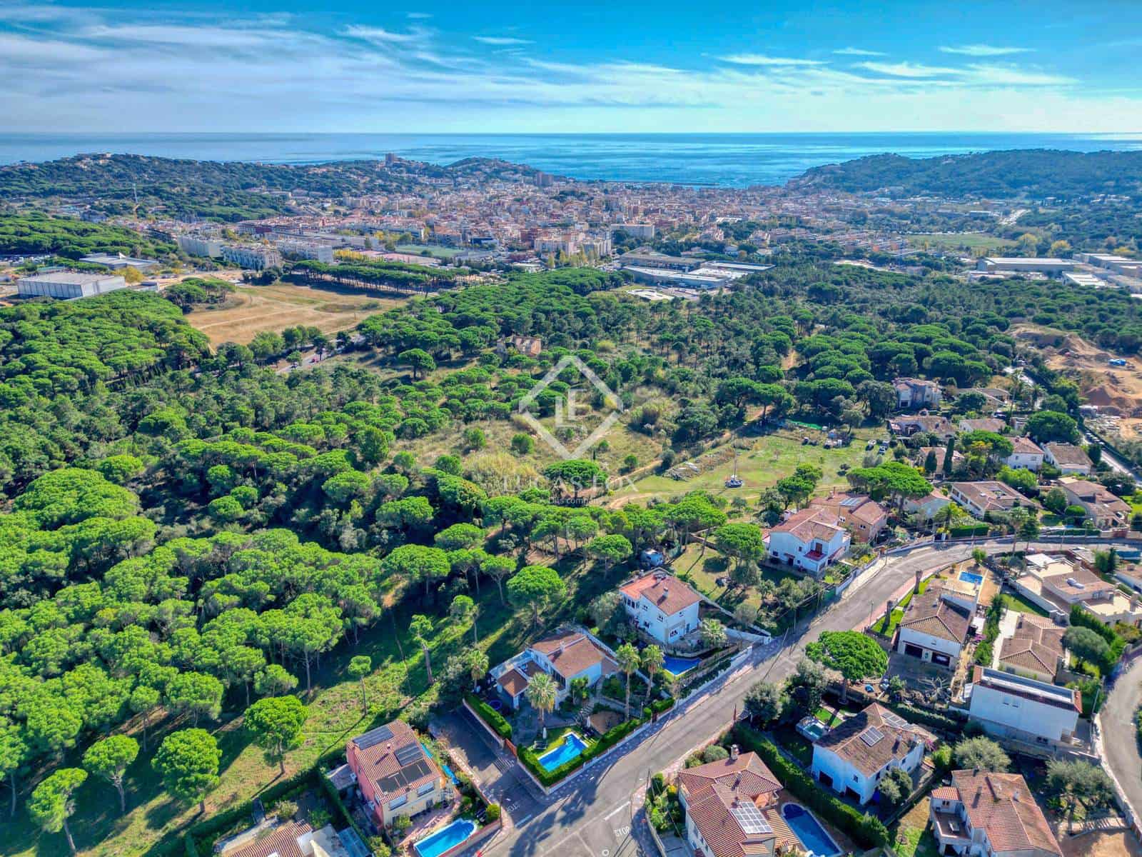 3 bedroom Villa for sale in Sant Feliu de Guixols with pool garage - € 545,000 (Ref: 9394035)