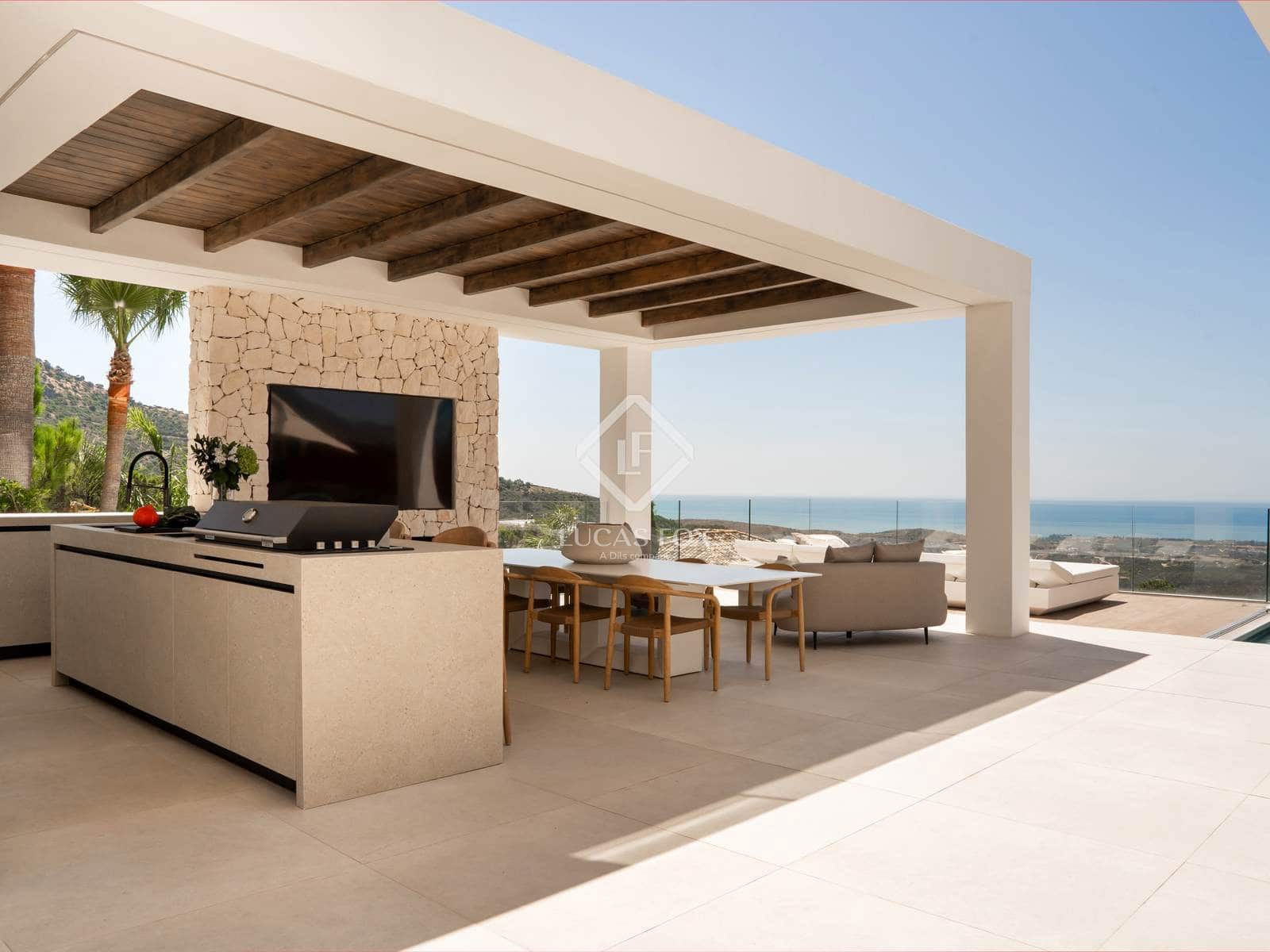 Chalet de 4 habitaciones en Benahavís en venta con piscina garaje - 7.995.000 € (Ref: 9394244)