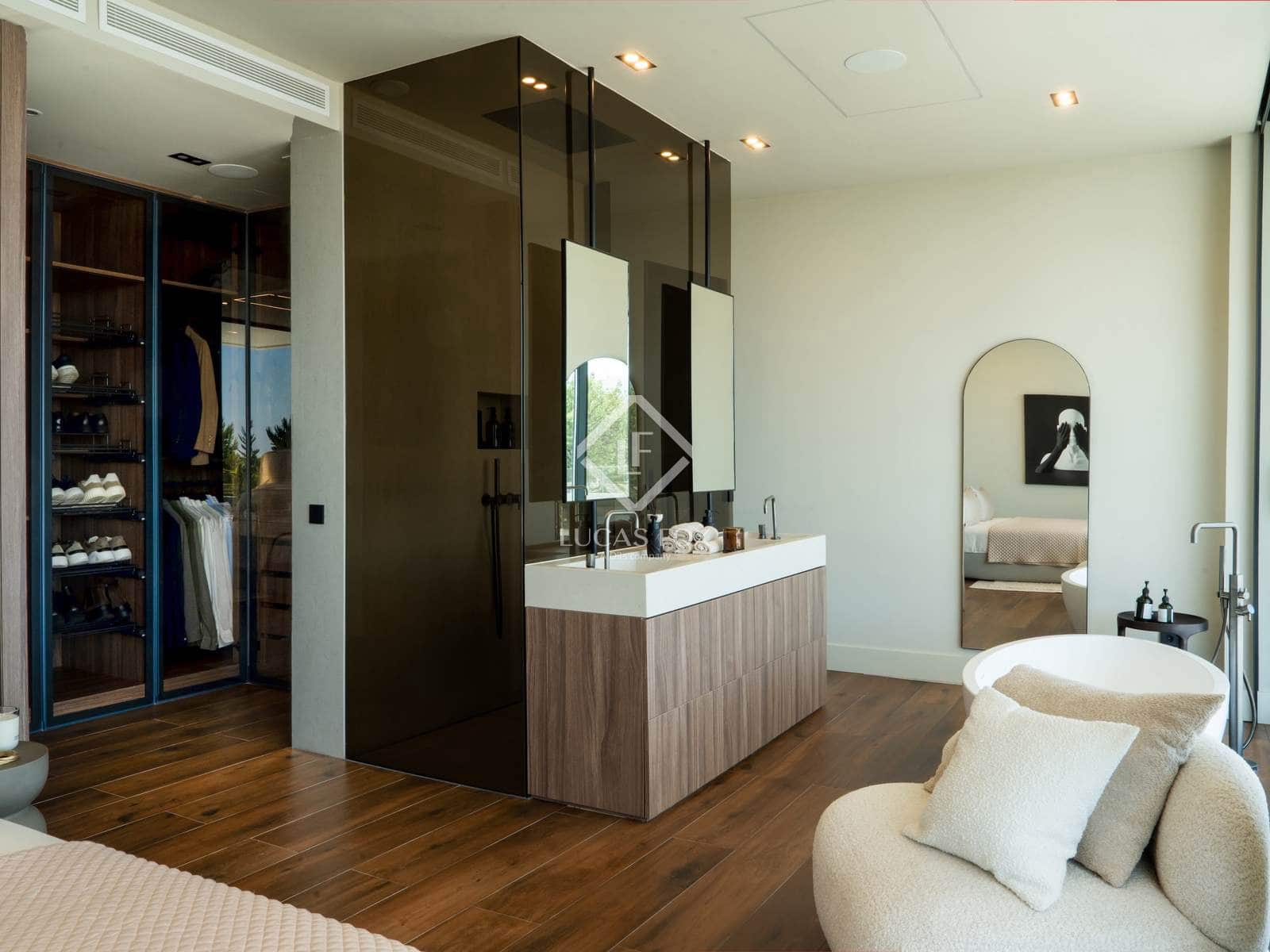 Chalet de 4 habitaciones en Benahavís en venta con piscina garaje - 7.995.000 € (Ref: 9394244)