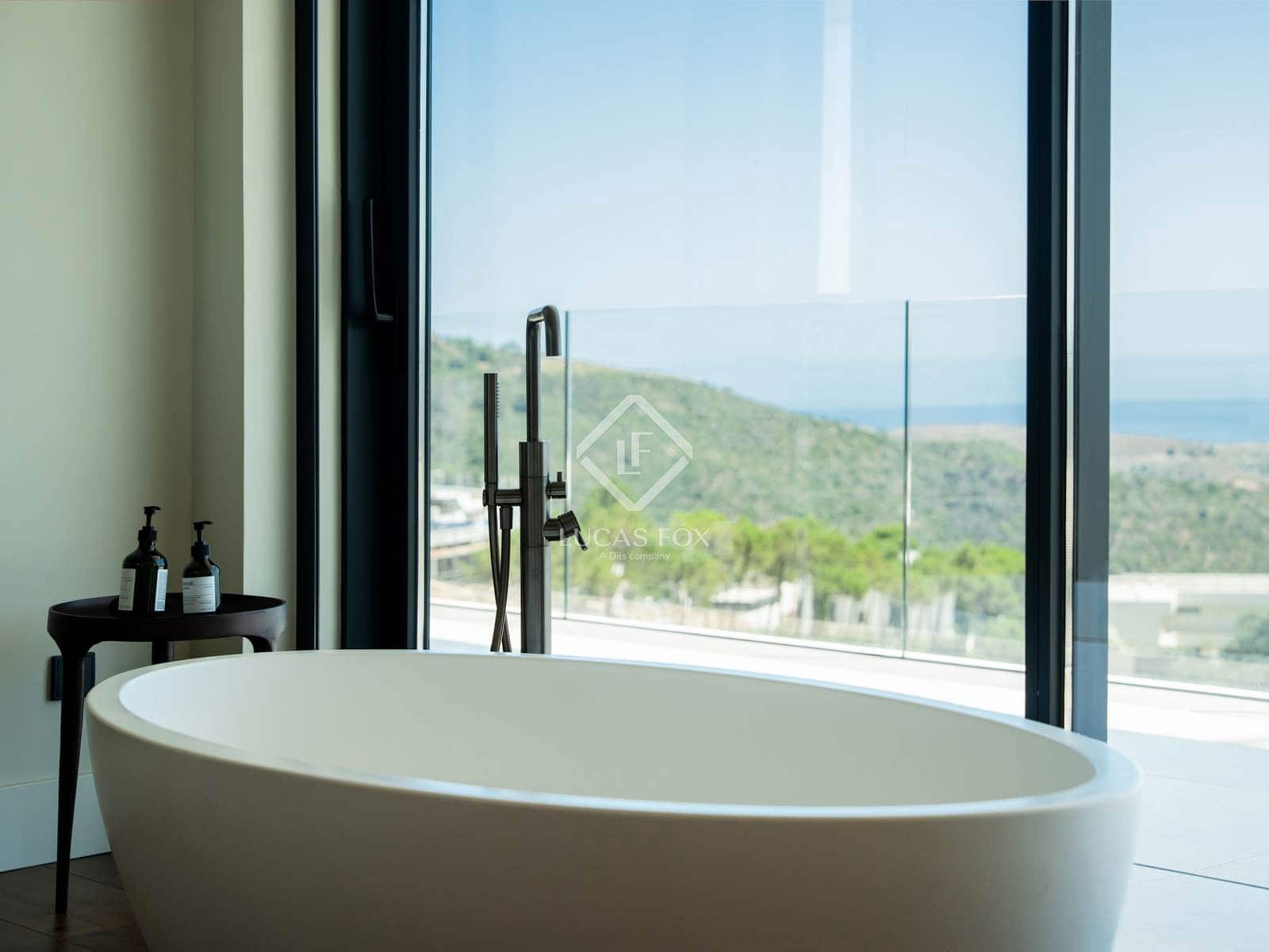 Chalet de 4 habitaciones en Benahavís en venta con piscina garaje - 7.995.000 € (Ref: 9394244)