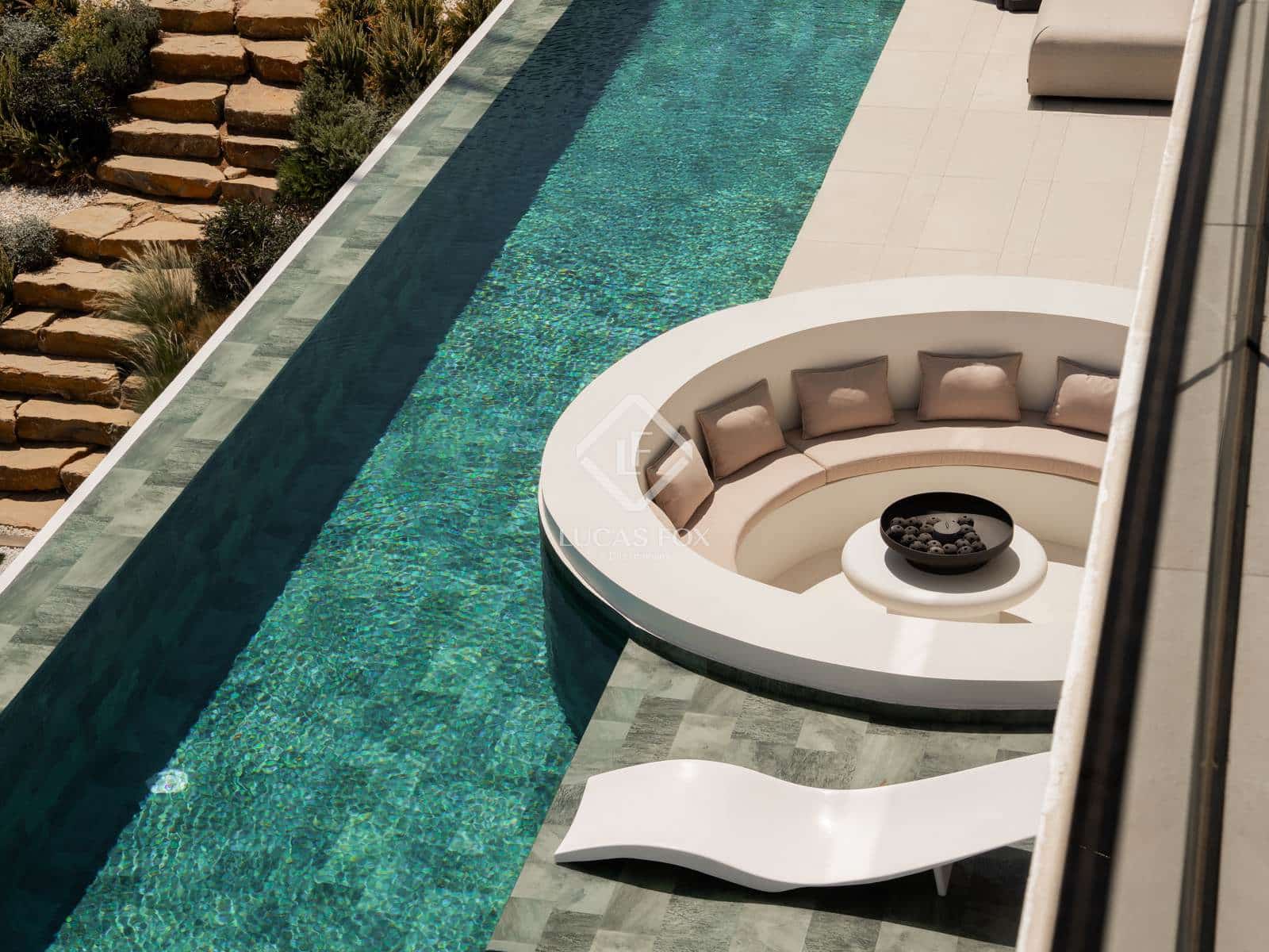 Chalet de 4 habitaciones en Benahavís en venta con piscina garaje - 7.995.000 € (Ref: 9394244)