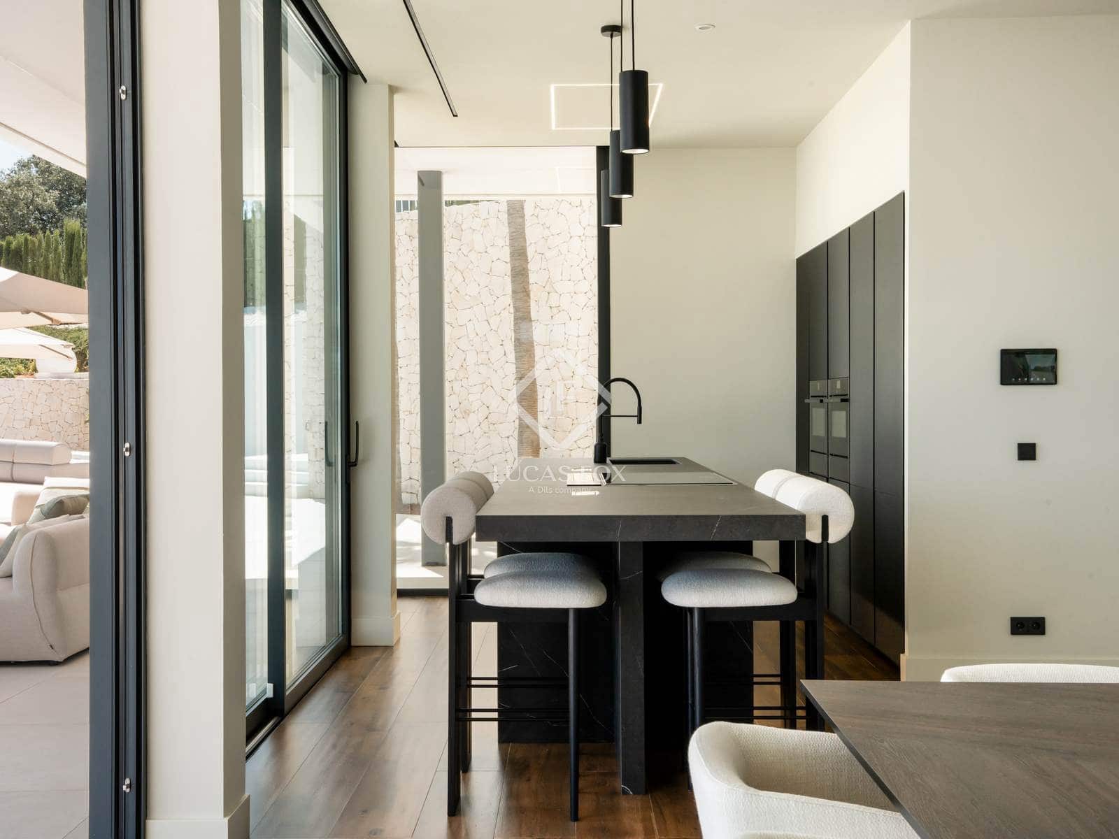 Chalet de 4 habitaciones en Benahavís en venta con piscina garaje - 7.995.000 € (Ref: 9394244)