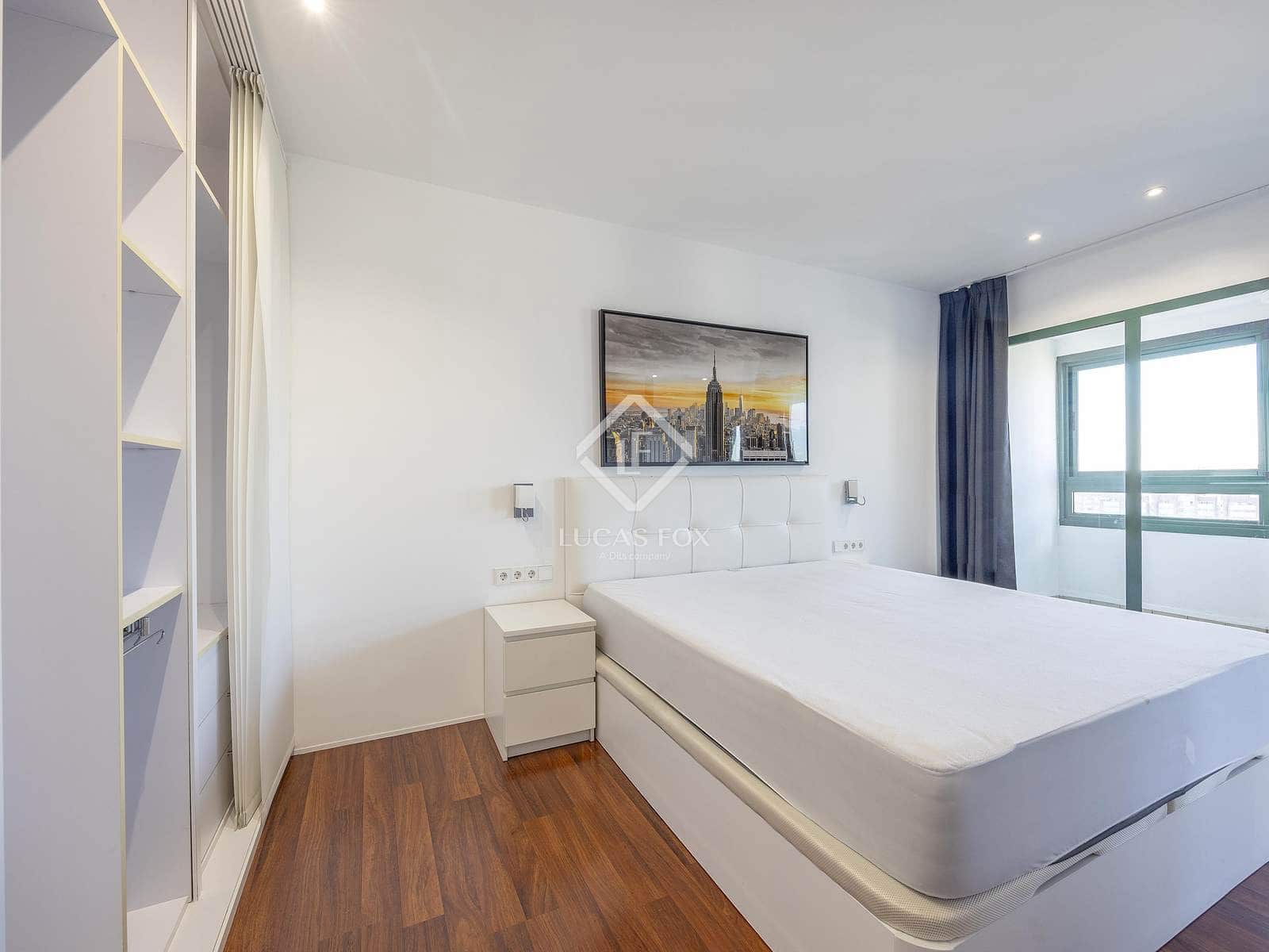 2 sypialnia Penthouse na sprzedaż w Miasto Walencja z basenem garażem - 895 000 € (Ref: 9394245)