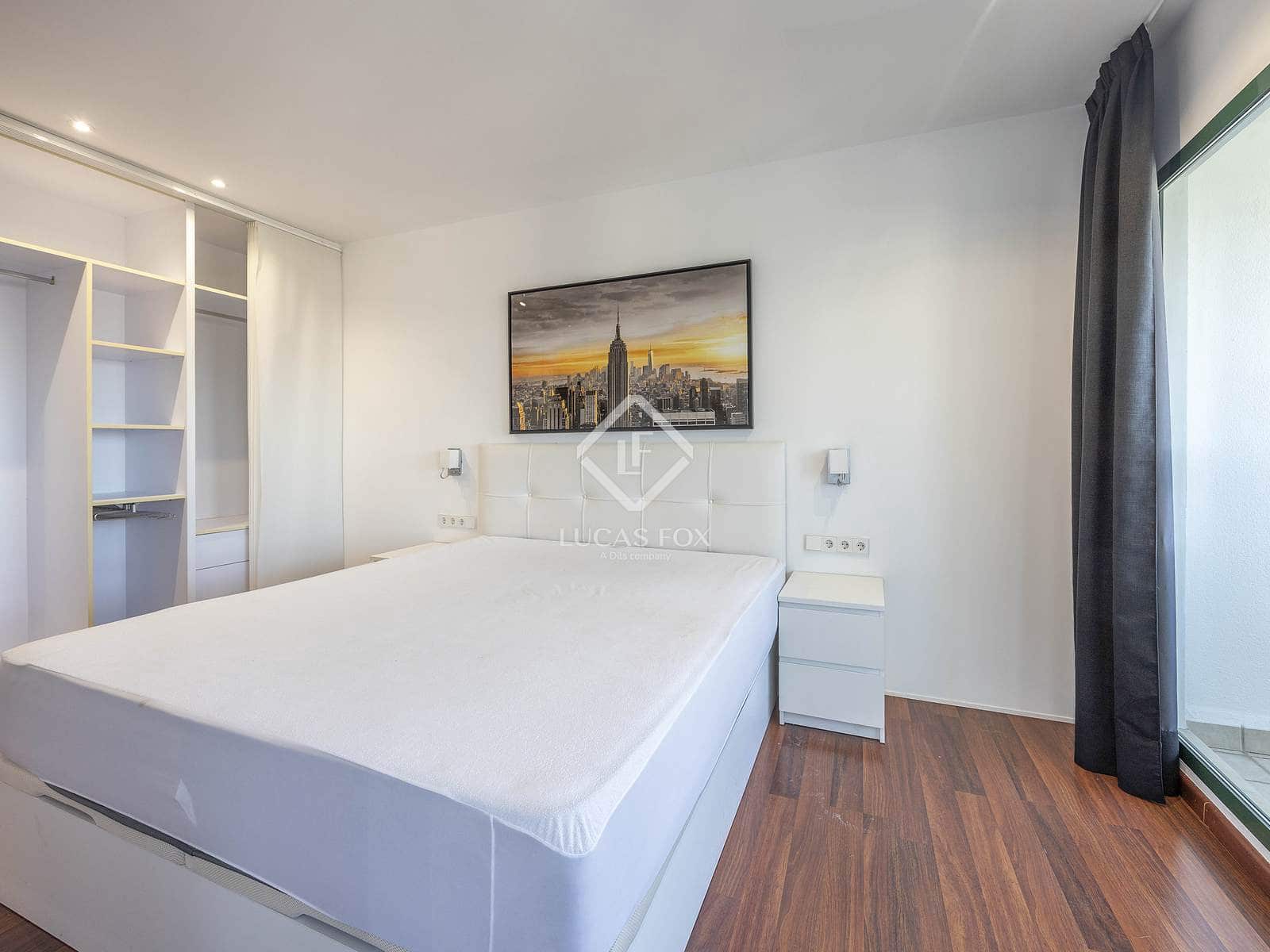 2 sypialnia Penthouse na sprzedaż w Miasto Walencja z basenem garażem - 895 000 € (Ref: 9394245)