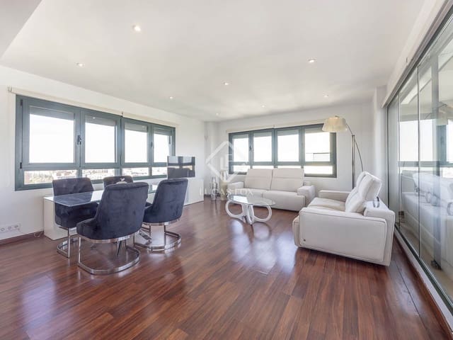 2 slaapkamer Penthouse te koop in Valencia stad met zwembad garage - € 895.000 (Ref: 9394245)