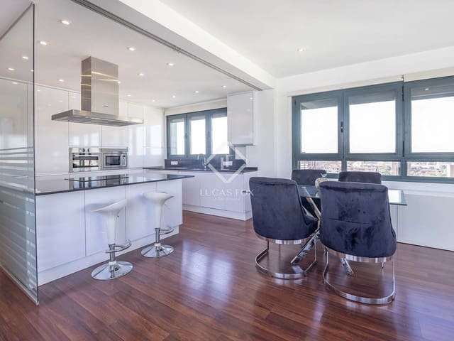 2 slaapkamer Penthouse te koop in Valencia stad met zwembad garage - € 895.000 (Ref: 9394245)