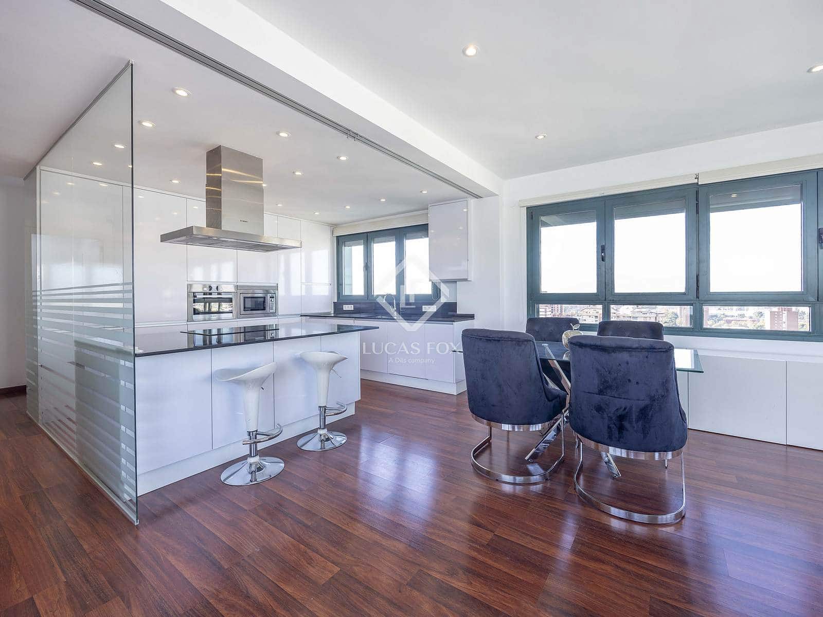 2 sypialnia Penthouse na sprzedaż w Miasto Walencja z basenem garażem - 895 000 € (Ref: 9394245)